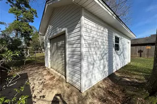 113 Carriage Ln, Silsbee, TX 77656 - Photo 18