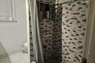 121 Norview Dr, Houston, TX 77022 - Photo 10