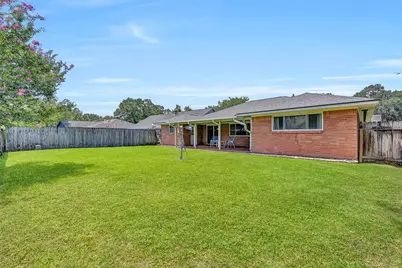 1630 Beachcomber Lane, Houston, TX 77062 - Photo 26