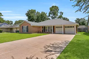 1630 Beachcomber Ln, Houston, TX 77062 - Photo 6