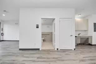 18716 Centro Main St, Shenandoah, TX 77385 - Photo 20