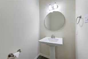 2607 Enclave At Shady Acres Ct, Houston, TX 77008 - Photo 20