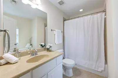 2607 Enclave At Shady Acres Court, Houston, TX 77008 - Photo 28