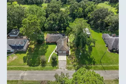 1102 Avenue C, Sweeny, TX 77480 - Photo 38
