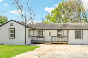 418 S Kansas St, La Porte, TX 77571 - Photo 6