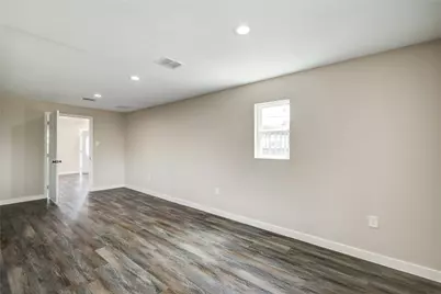 418 S Kansas Street, La Porte, TX 77571 - Photo 12