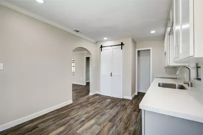 418 S Kansas Street, La Porte, TX 77571 - Photo 8