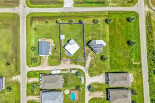 1319 Middle St, Surfside Beach, TX 77541 - Photo 32
