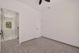 8306 Tidwell Rd, Houston, TX 77028 - Photo 12
