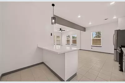 8306 Tidwell Road, Houston, TX 77028 - Photo 6