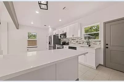 8306 Tidwell Road, Houston, TX 77028 - Photo 8