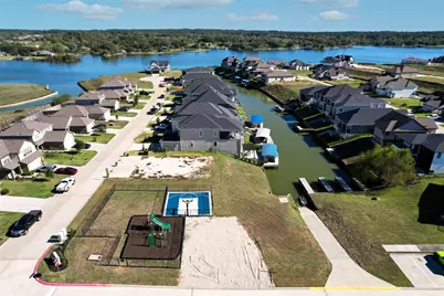 10901 Afternoon Shade, Willis, TX 77318 - Photo 14