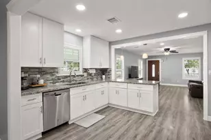 6910 Cayton St, Houston, TX 77061 - Photo 16