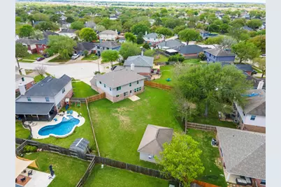 207 Fox Springs Court, Dickinson, TX 77539 - Photo 46