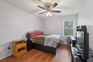 207 Fox Springs Ct, Dickinson, TX 77539 - Photo 26