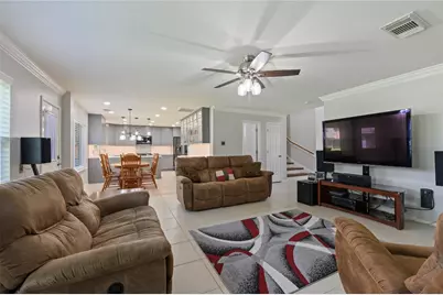 207 Fox Springs Court, Dickinson, TX 77539 - Photo 14