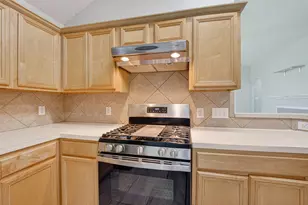 12015 Cottage Elm Ct, Houston, TX 77089 - Photo 10