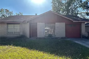 14846 Waterside Dr, Houston, TX 77015 - Photo 2