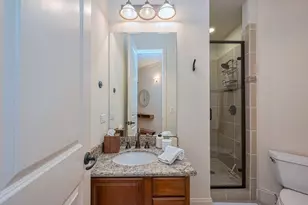 58 Briar Hollow Ln, Houston, TX 77027 - Photo 26