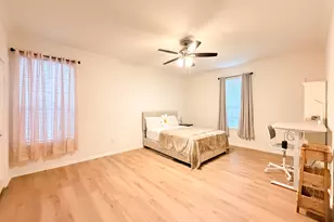 2255 Braeswood Park Dr, Houston, TX 77030 - Photo 10