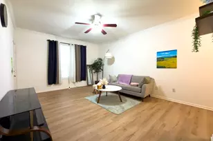 2255 Braeswood Park Dr, Houston, TX 77030 - Photo 4