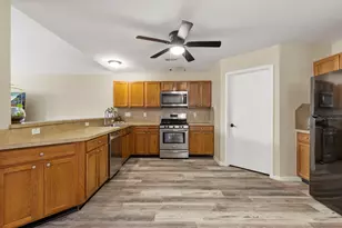 29106 Foxingham Cir, Spring, TX 77386 - Photo 14