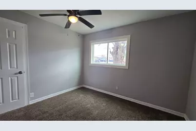 8654 Tilgham Street, Houston, TX 77029 - Photo 10