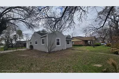 8654 Tilgham Street, Houston, TX 77029 - Photo 2