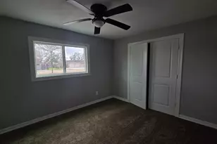 8654 Tilgham St, Houston, TX 77029 - Photo 16