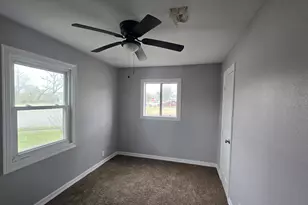 8654 Tilgham St, Houston, TX 77029 - Photo 8