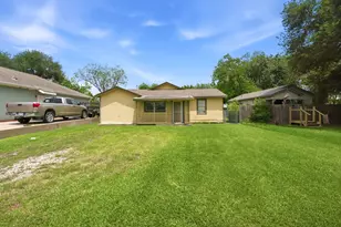 2326 12th Ave N, Texas City, TX 77590 - Photo 1