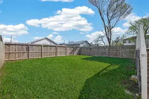 1311 E 35th St, Houston, TX 77022 - Photo 32