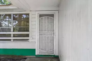 8002 Woodlyn Rd, Houston, TX 77028 - Photo 2