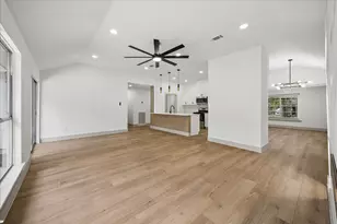 9214 N Grandview Park Dr, Spring, TX 77379 - Photo 10