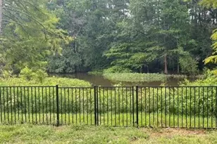 801 Crystal River Rd, Conroe, TX 77316 - Photo 10