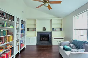 23 Sheep Meadow Pl, The Woodlands, TX 77381 - Photo 10