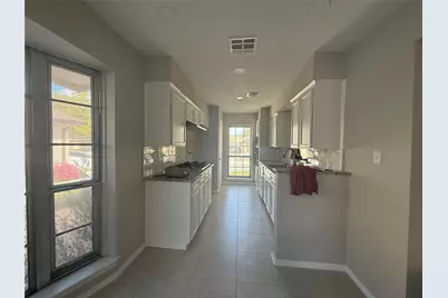 15403 W Hutchinson Circle, Houston, TX 77071 - Photo 4