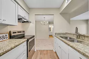 18515 Egret Bay Blvd, Webster, TX 77058 - Photo 16