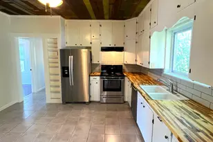 914 Back St, Columbus, TX 78934 - Photo 8