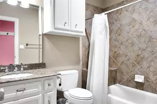 12527 Old Oaks Dr, Houston, TX 77024 - Photo 42