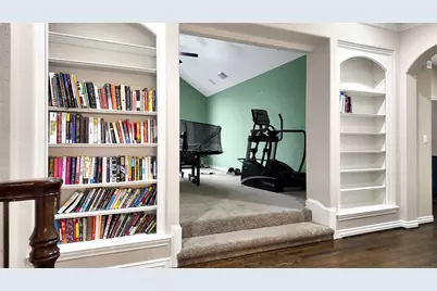 12527 Old Oaks Dr, Houston, TX 77024 - Photo 40