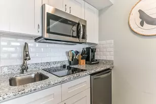 6300 Seawall Blvd, Galveston, TX 77551 - Photo 16