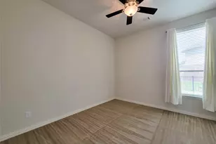 18419 W Morgans Bend Dr, Cypress, TX 77433 - Photo 14