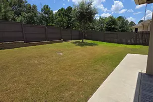 2034 Woodland Pine Ct, Conroe, TX 77384 - Photo 18