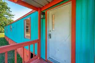 13202 Hilltop Ct, Willis, TX 77318 - Photo 6
