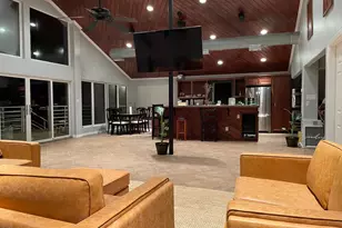2302 Ave Ave N, Dickinson, TX 77539 - Photo 8