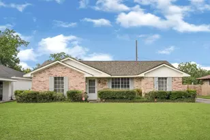 4910 Teton St, Houston, TX 77033 - Photo 6