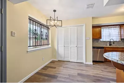 4910 Teton Street, Houston, TX 77033 - Photo 8