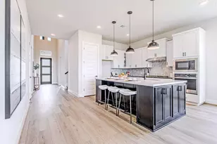 141 Peninsula Pt Dr, Montgomery, TX 77356 - Photo 2