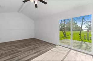456 Deep Woods Ln, Livingston, TX 77351 - Photo 6